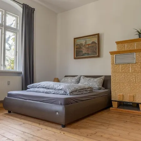 아파트 Zeitreise: Wohnen Im Herrenhaus Genau Zw. L U. Dd *