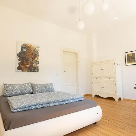 아파트 Zeitreise: Wohnen Im Herrenhaus Genau Zw. L U. Dd *