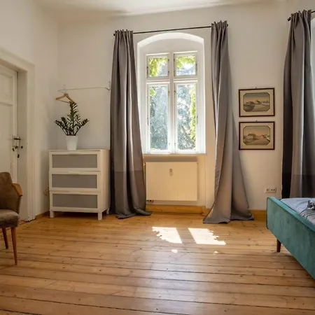 Zeitreise: Wohnen Im Herrenhaus Genau Zw. L U. Dd * Mugeln