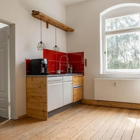 아파트 Zeitreise: Wohnen Im Herrenhaus Genau Zw. L U. Dd