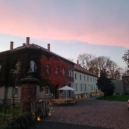 Zeitreise: Wohnen Im Herrenhaus Genau Zw. L U. Dd 아파트