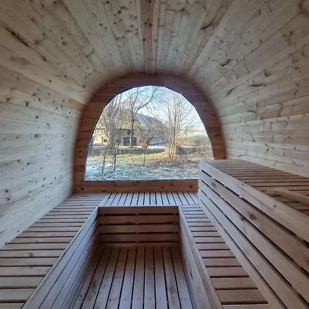 Zeitreise: Wohnen Im Herrenhaus Genau Zw. L U. Dd Mugeln